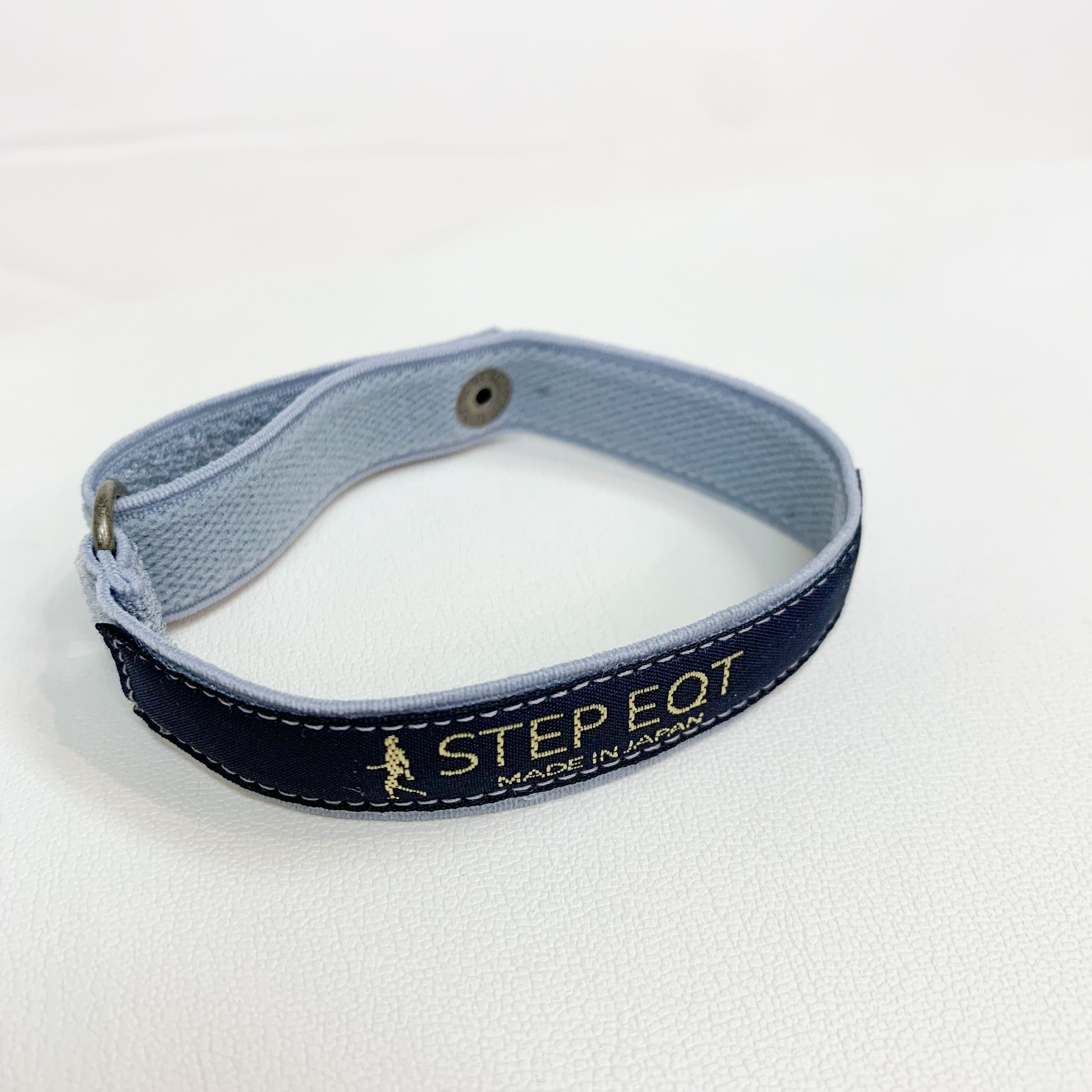公式】歩けるくん人用リストバンド | STEP EQT 歩けるくん